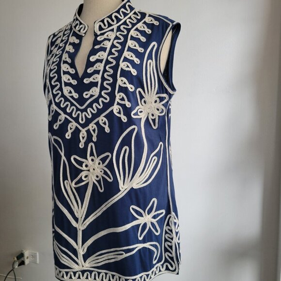 NWT-Lauren Michelle Sleeveless Blue White Stretch Embroidered Top (Size: Large) - Picture 4 of 14